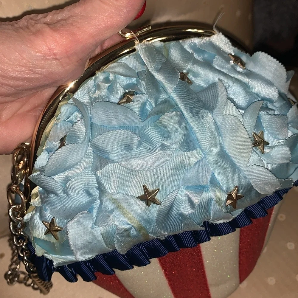 Betsy Johnson, rare ice cream cone Crossbody bag - Picture 10 of 10